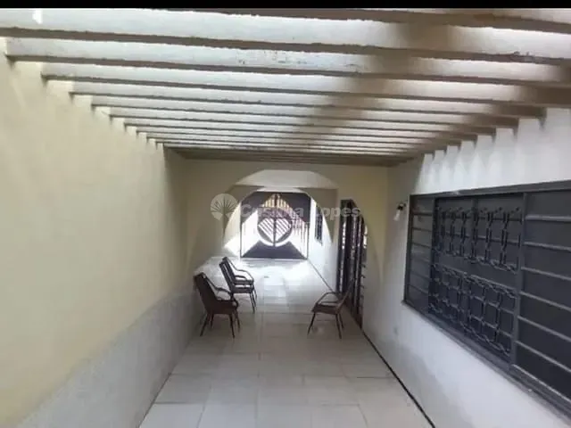 Casa 4 quartos e 3 banheiros, à venda, no bairro Ininga em Teresina