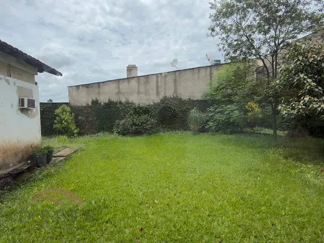 Casa 4 quartos e 1 banheiro, à venda, no bairro Castelo em Ipatinga