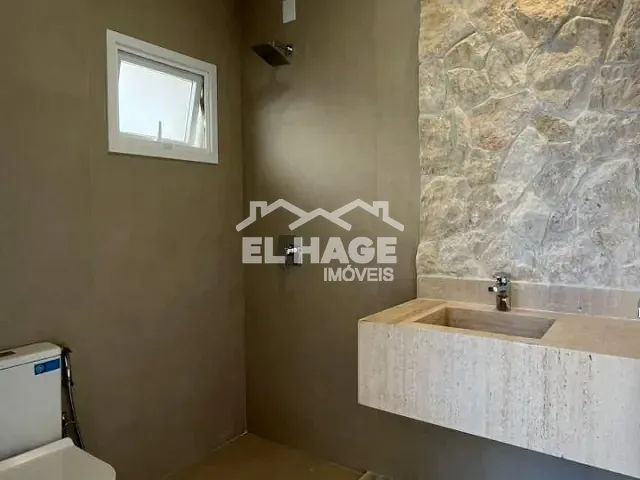 Casa com 300m² 3 quartos e 4 banheiros, à venda, no bairro Jardim Itália em Cuiabá