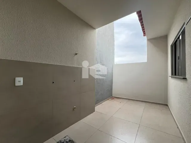 Casa com 152m² 3 quartos e 2 banheiros, à venda, no bairro Jardim Santa Monica em Rolândia