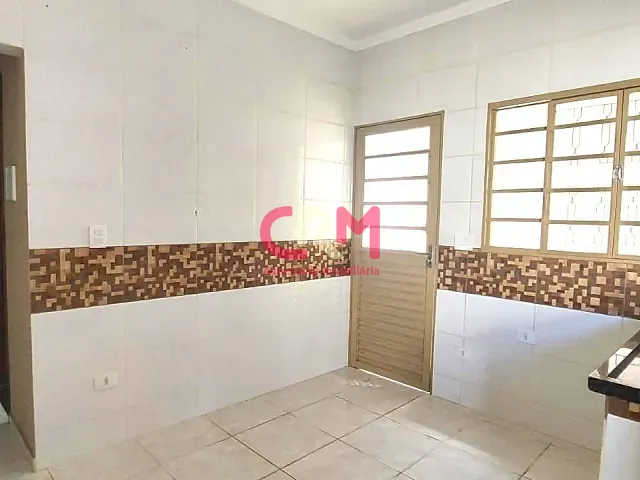 Casa 1 quarto e 1 banheiro, para alugar, no bairro Vale do Sol em Taquaritinga