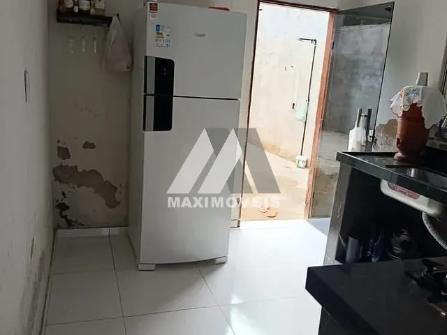 Casa com 229m² 2 quartos e 1 banheiro, à venda, no bairro Bela Vista em Araçuaí
