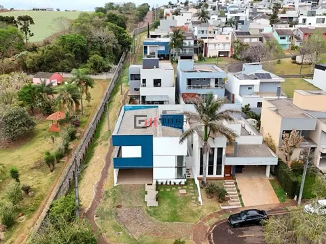 Casa 3 quartos e 6 banheiros, à venda, no bairro Esperança em Londrina