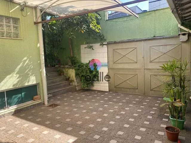 Casa com 140m² 2 quartos e 2 banheiros, à venda, no bairro Carlos Prates em Belo Horizonte