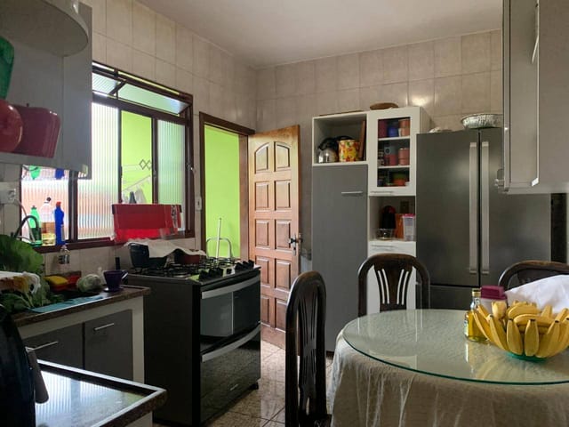 Casa 3 quartos e 1 banheiro, à venda, no bairro São João Batista (Venda Nova) em Belo Horizonte