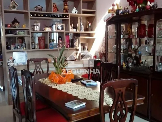 Casa com 370m² 3 quartos e 5 banheiros, à venda, no bairro City Bussocaba em Osasco