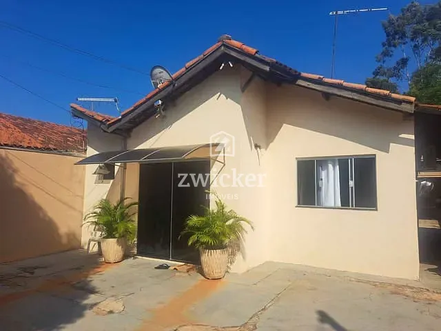 Casa com 406m² 2 quartos e 2 banheiros, à venda, no bairro Vila Industrial em Bauru
