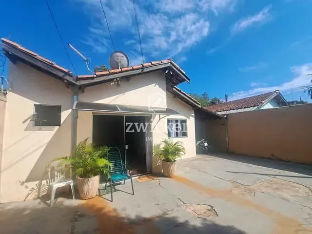 Casa com 406m² 2 quartos e 2 banheiros, à venda, no bairro Vila Industrial em Bauru