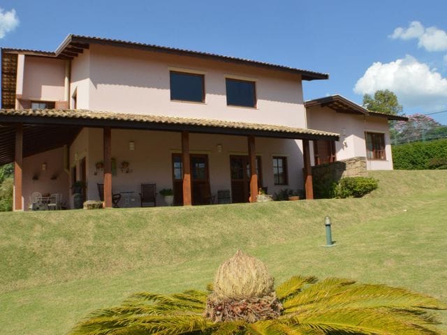 Casa com 2390m² 4 quartos e 7 banheiros, à venda, no bairro Capela do Barreiro em Itatiba