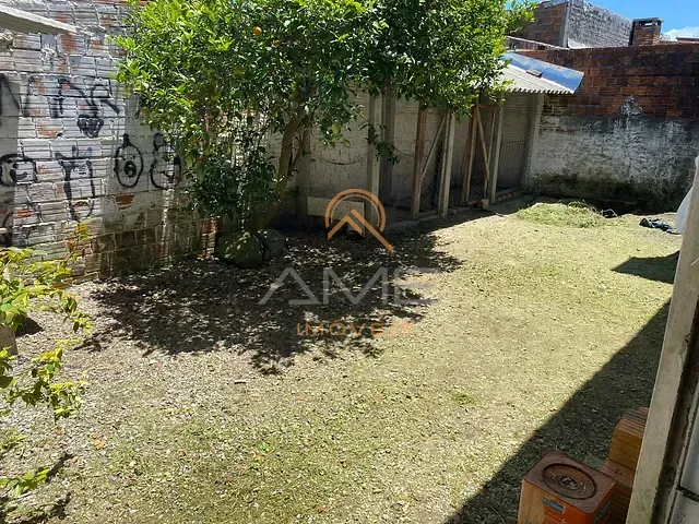 Casa 2 quartos e 1 banheiro, à venda, no bairro Três Vendas em Pelotas