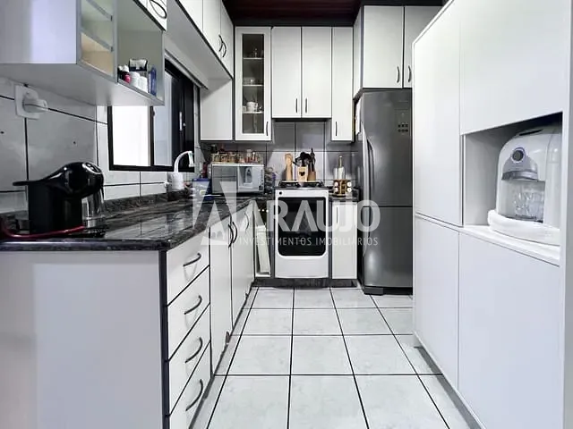 Casa com 465m² 2 quartos e 1 banheiro, à venda, no bairro Cordeiros em Itajaí