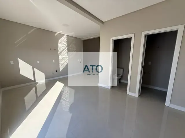 Casa com 288m² 3 quartos e 2 banheiros, à venda, no bairro Areias em Tijucas