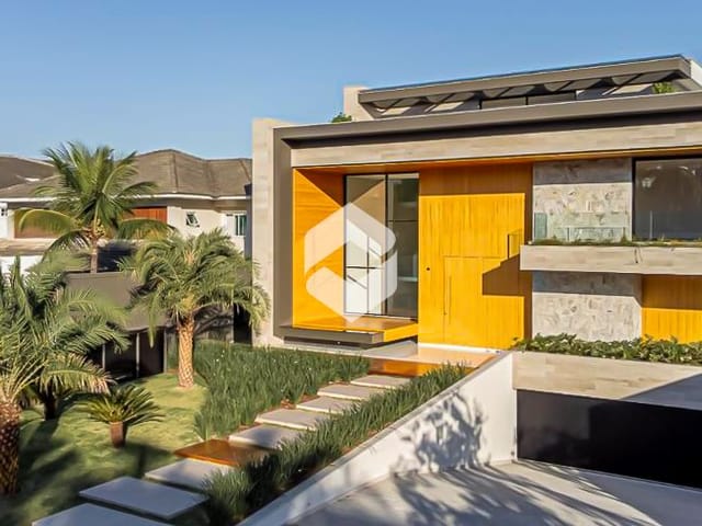 Casa com 1023m² 5 quartos e 7 banheiros, à venda, no bairro Barra da Tijuca em Rio de Janeiro