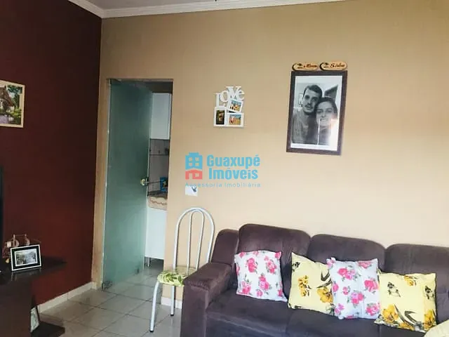 Casa com 60m² 2 quartos e 2 banheiros, à venda, no bairro Jardim Alvorada em Guaxupé