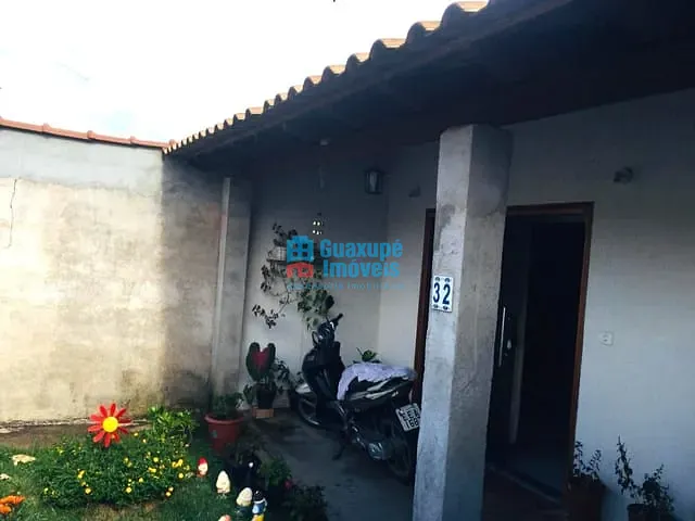 Casa com 60m² 2 quartos e 2 banheiros, à venda, no bairro Jardim Alvorada em Guaxupé
