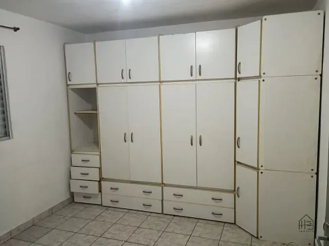 Casa com 262m² 3 quartos e 2 banheiros, à venda, no bairro Jardim Santa Izabel em Cotia