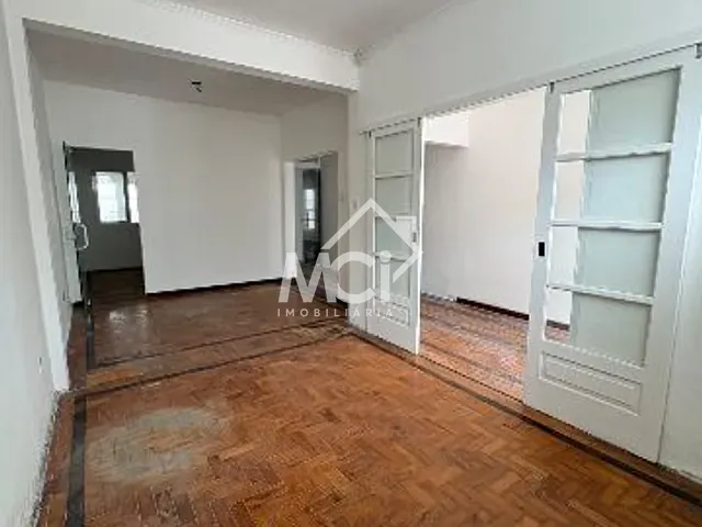 Casa com 225m² 2 quartos e 2 banheiros, à venda, no bairro Centro em Pelotas