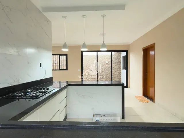 Casa 3 quartos e 2 banheiros, à venda, no bairro Jardim Castelo em Pederneiras