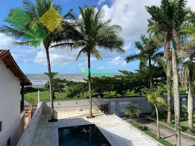 Casa à venda, no bairro Porto Novo em Caraguatatuba