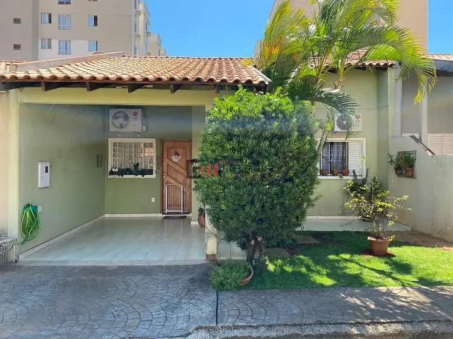Casa com 202m² 3 quartos e 2 banheiros, à venda, no bairro Jardim São Tomás em Londrina