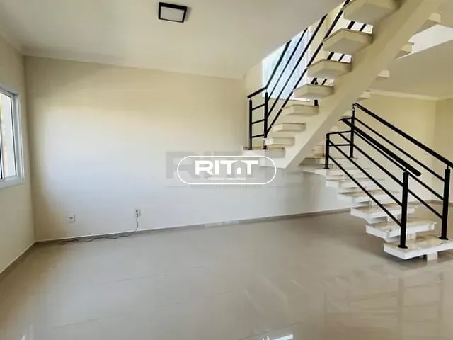 Casa com 380m² 3 quartos e 2 banheiros, à venda, no bairro Lenheiro em Valinhos