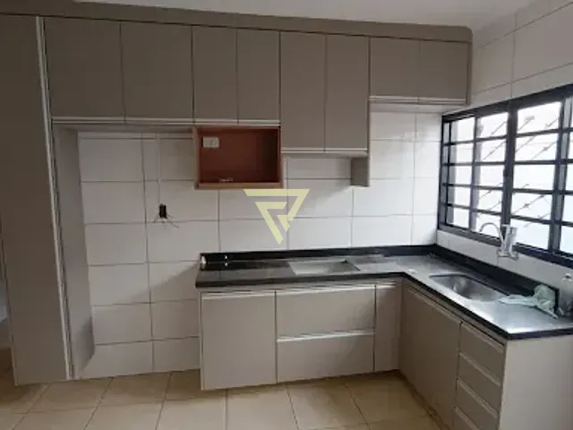 Casa com 160m² 2 quartos e 2 banheiros, à venda, no bairro Jardim Heitor Rigon em Ribeirão Preto