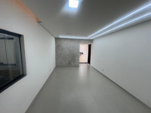 Casa 3 quartos e 1 banheiro, à venda, no bairro Tupi A em Belo Horizonte