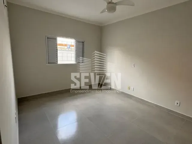 Casa com 216m² 3 quartos e 2 banheiros, à venda, no bairro Vila Rocha em Bauru