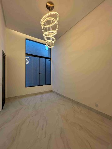 Casa com 266m² 3 quartos e 5 banheiros, à venda, no bairro Setor Serra Dourada - 3ª Etapa em Aparecida de Goiânia