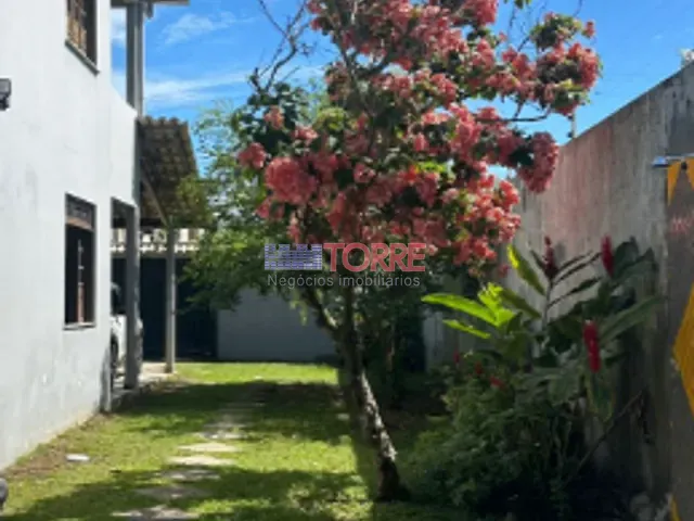 Casa com 390m² 4 quartos e 3 banheiros, à venda, no bairro São Francisco em Ilhéus