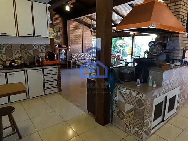 Casa com 986m² 4 quartos e 4 banheiros, à venda, no bairro Praia das Palmeiras em Caraguatatuba