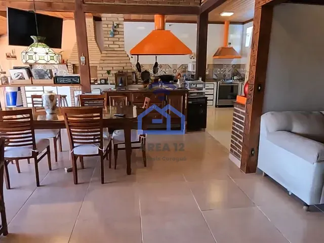 Casa com 986m² 4 quartos e 4 banheiros, à venda, no bairro Praia das Palmeiras em Caraguatatuba