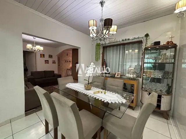 Casa 3 quartos e 2 banheiros, para alugar, no bairro Murta em Itajaí