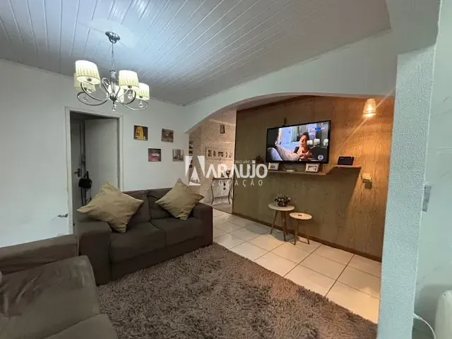Casa 3 quartos e 2 banheiros, para alugar, no bairro Murta em Itajaí