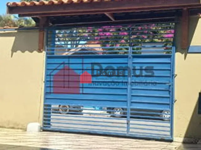 Casa com 250m², à venda, no bairro Residencial Pasin em Pindamonhangaba