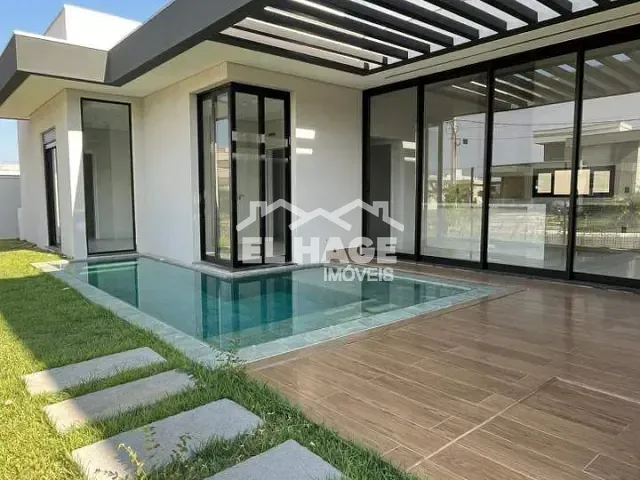Casa com 358m² 4 quartos e 4 banheiros, à venda, no bairro Jardim Itália em Cuiabá