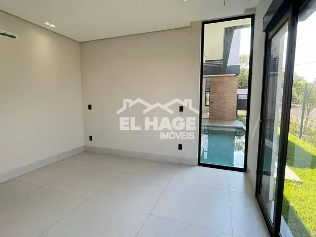 Casa com 358m² 4 quartos e 4 banheiros, à venda, no bairro Jardim Itália em Cuiabá