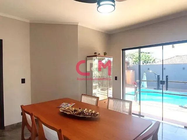 Casa com 1000m² 3 quartos e 5 banheiros, à venda, no bairro Jardim Contendas em Taquaritinga