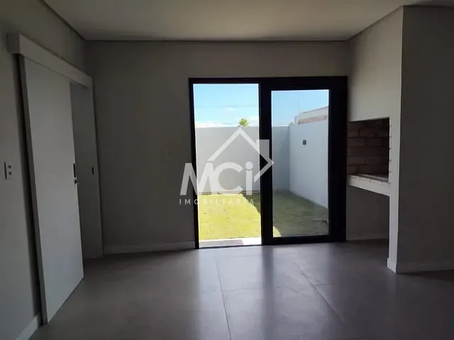 Casa 3 quartos e 3 banheiros, à venda, no bairro Três Vendas em Pelotas