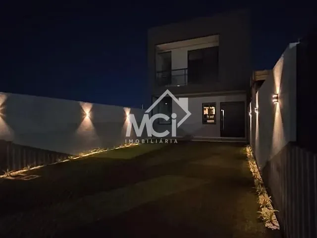 Casa 3 quartos e 3 banheiros, à venda, no bairro Três Vendas em Pelotas
