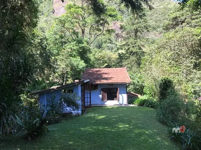Casa com 1000m², à venda, no bairro Duarte Silveira em Petrópolis