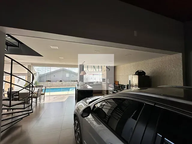 Casa com 400m² 4 quartos e 3 banheiros, à venda, no bairro Antônio Zanaga I em Americana