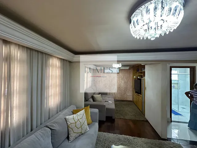 Casa com 400m² 4 quartos e 3 banheiros, à venda, no bairro Antônio Zanaga I em Americana