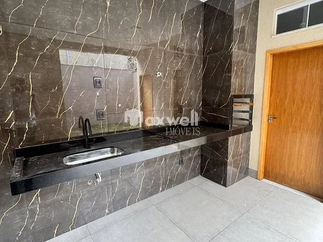 Casa com 188m² 3 quartos e 3 banheiros, à venda, no bairro Setor Serra Dourada - 3ª Etapa em Aparecida de Goiânia