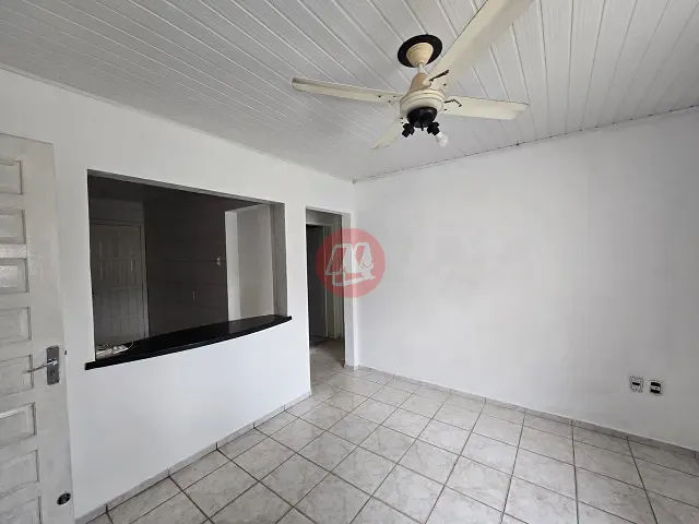 Casa com 311m², para alugar, no bairro Jardim Botânico em Porto Alegre