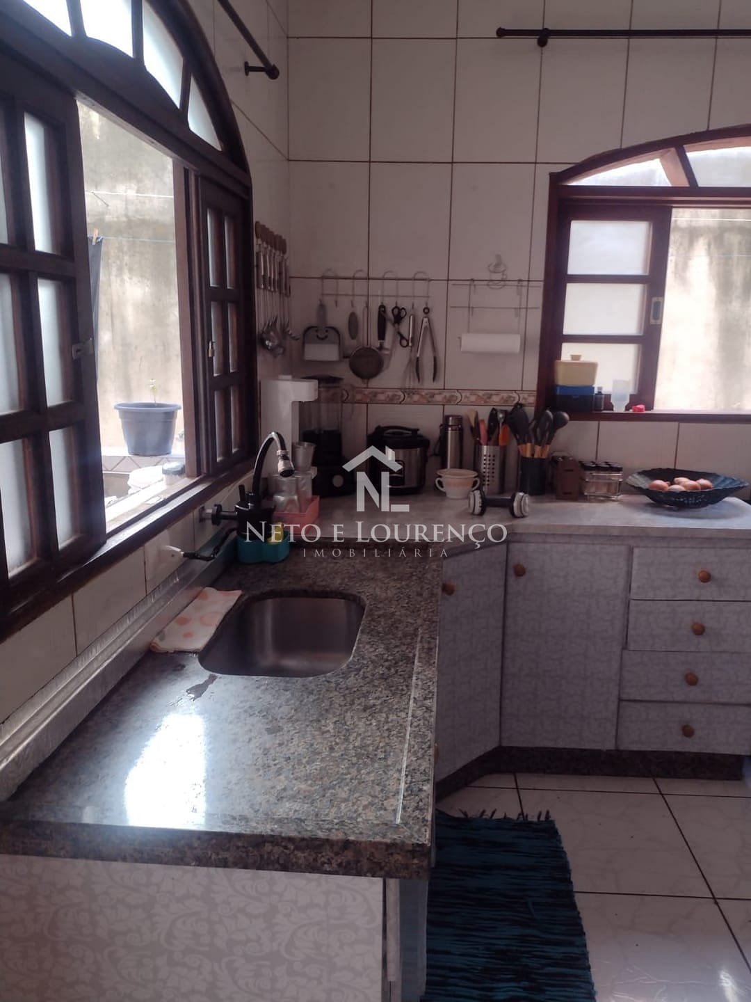 Casa à venda com 3 quartos, 205m² - Foto 8