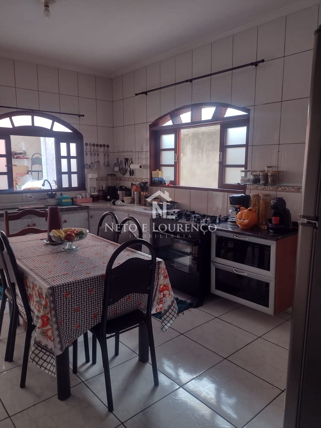 Casa à venda com 3 quartos, 205m² - Foto 5