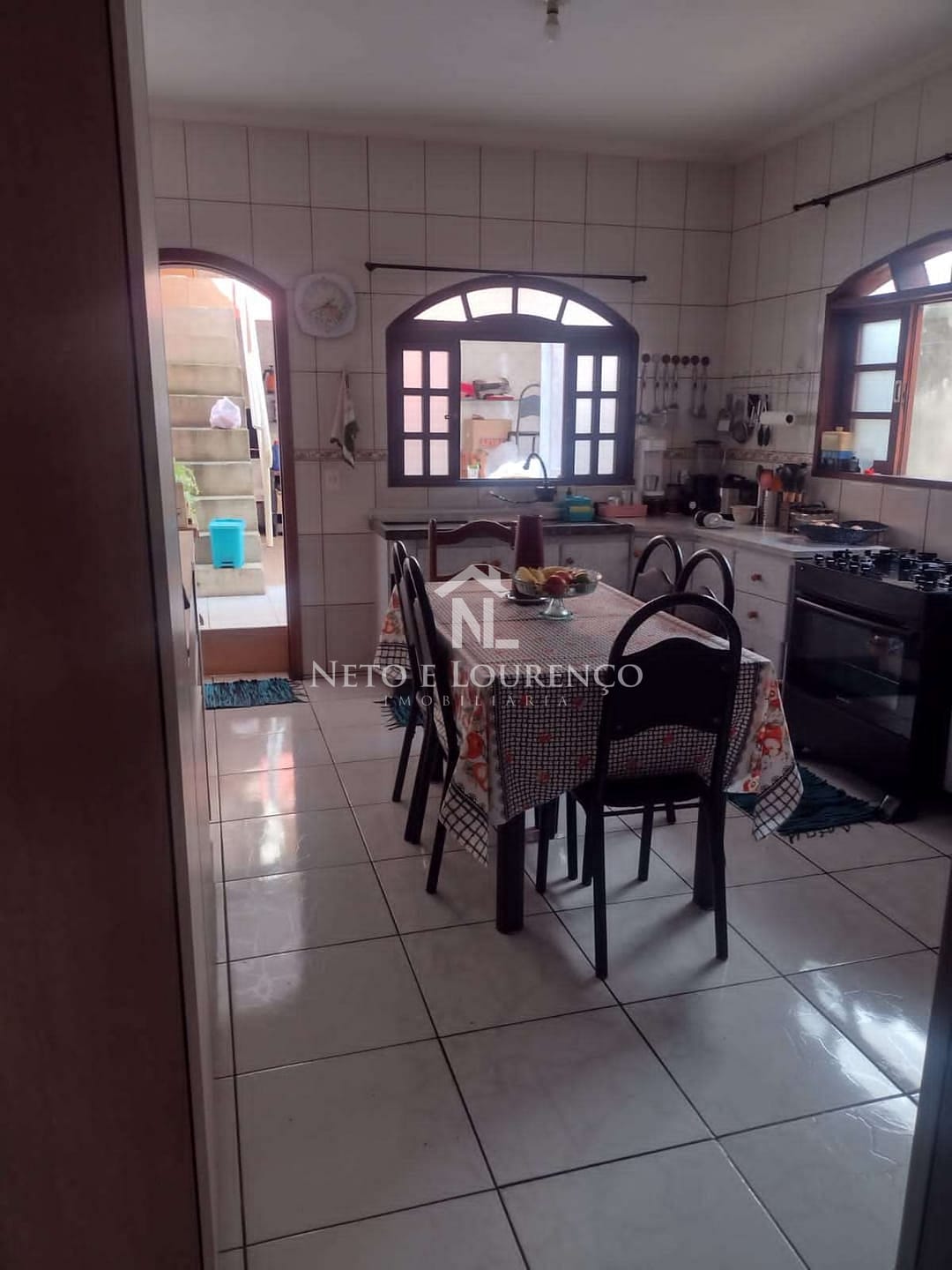 Casa à venda com 3 quartos, 205m² - Foto 4