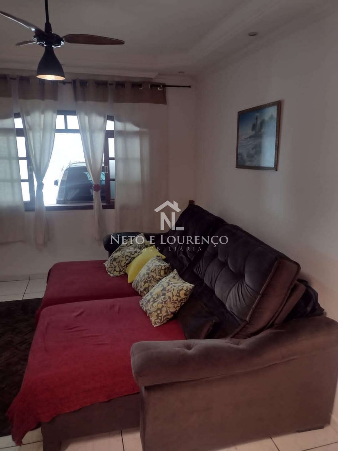 Casa à venda com 3 quartos, 205m² - Foto 2