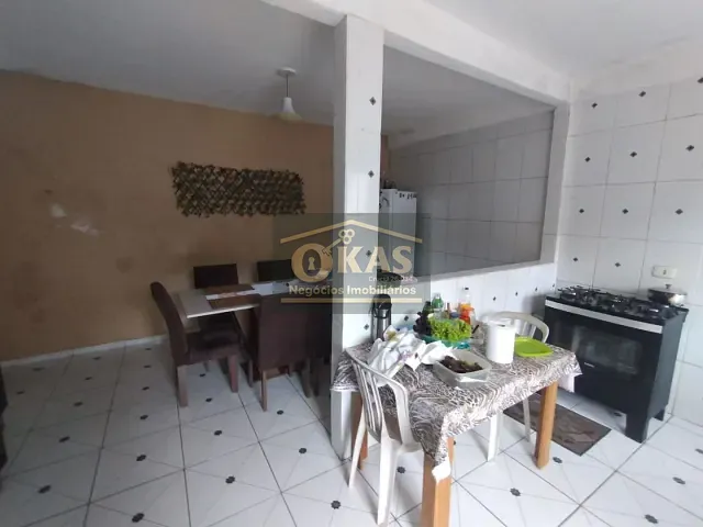 Casa com 271m² 3 quartos e 1 banheiro, à venda, no bairro Cidade Miguel Badra em Suzano